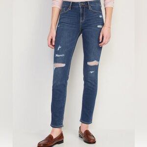 Old Navy Women’s Petite Mid-Rise Power Slim Straight Ripped Jeans